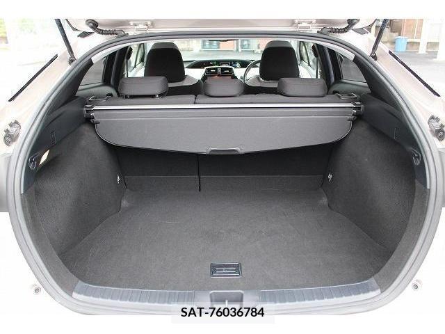Toyota PRIUS 2016-04 322532-17