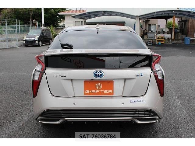 Toyota PRIUS 2016-04 322532-8