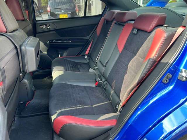 Subaru WRX STI 2018-09 10398-11