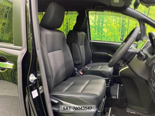 Toyota VOXY 2020-01 321676-8