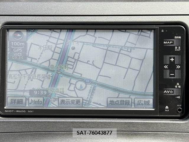 Toyota PRIUS 2010-06 282061-2