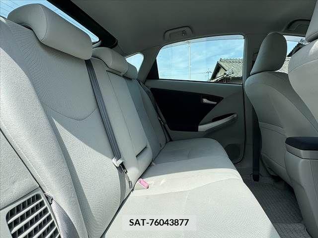 Toyota PRIUS 2010-06 282061-17
