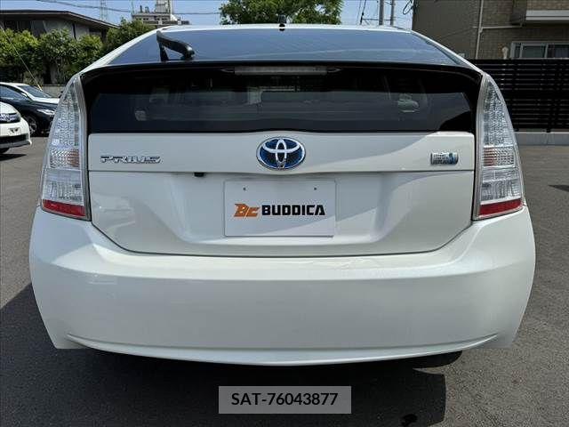 Toyota PRIUS 2010-06 282061-13