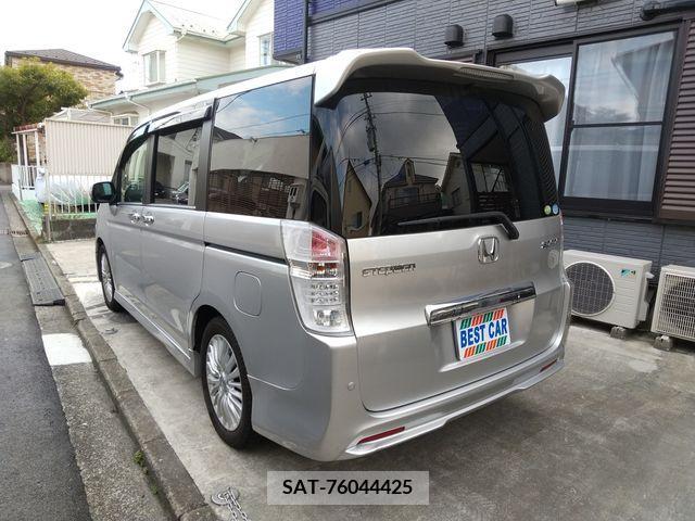 Honda e 2010-03 217987-7