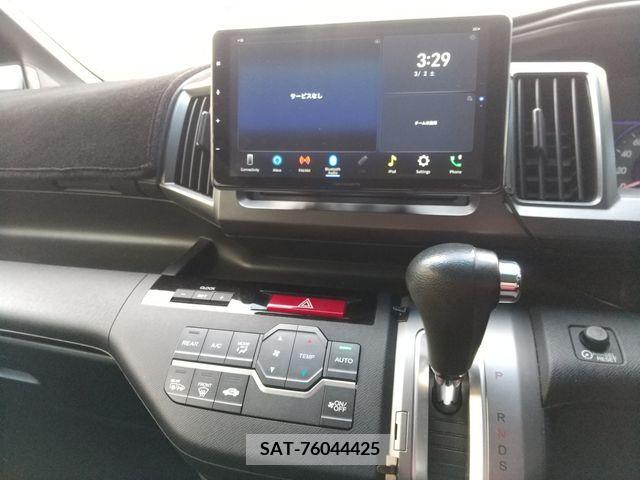 Honda e 2010-03 217987-26