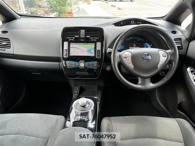 Nissan LEAF 2016-02 367052-5