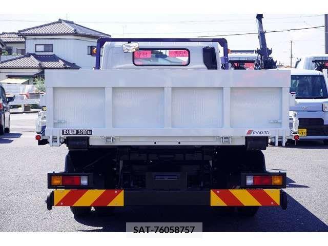 Mitsubishi CANTER 2024-01 294472-3