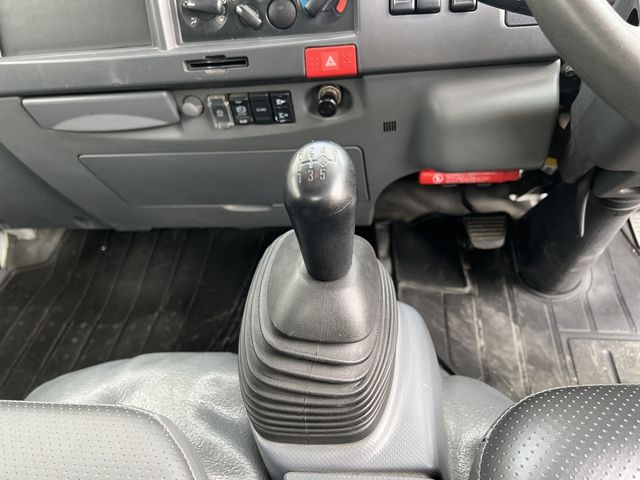 Isuzu ELF TRUCK 2017-06 924-24