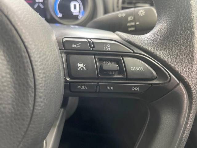 Toyota YARIS CROSS 2023-03 193374-6