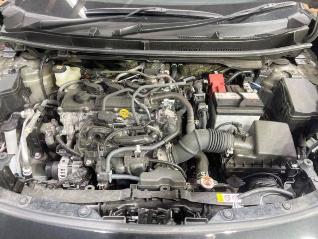 Toyota YARIS CROSS 2023-03 193374-19