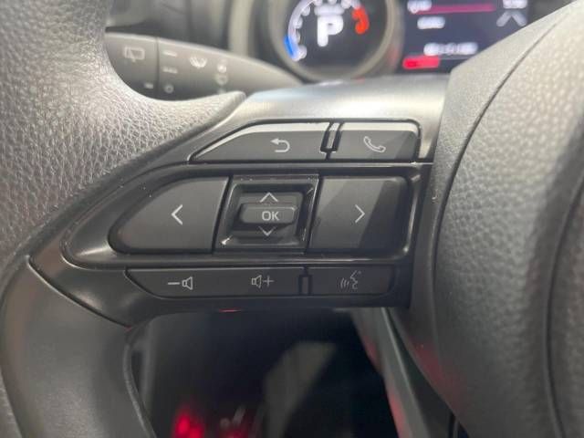 Toyota YARIS CROSS 2023-03 193374-5