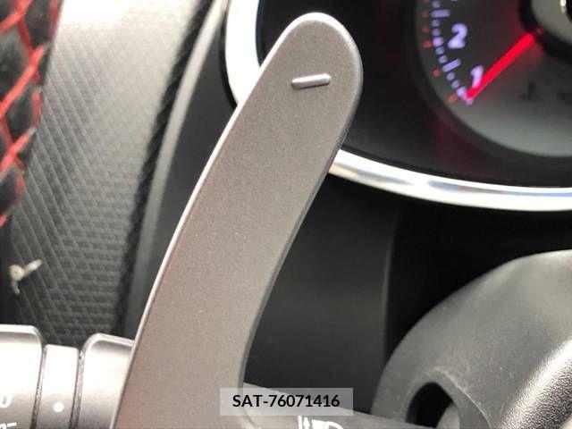Renault LUTECIA 2014-02 283097-7