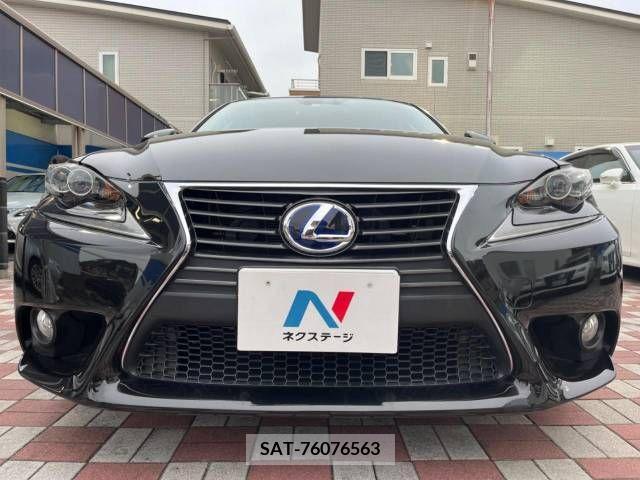 Lexus IS 2013-11 243116-14