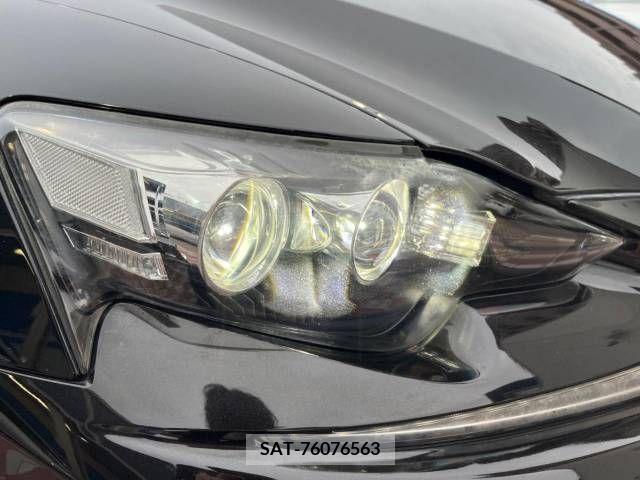 Lexus IS 2013-11 243116-13