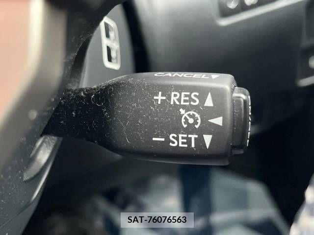 Lexus IS 2013-11 243116-4