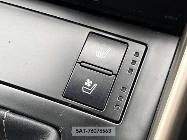 Lexus IS 2013-11 243116-5