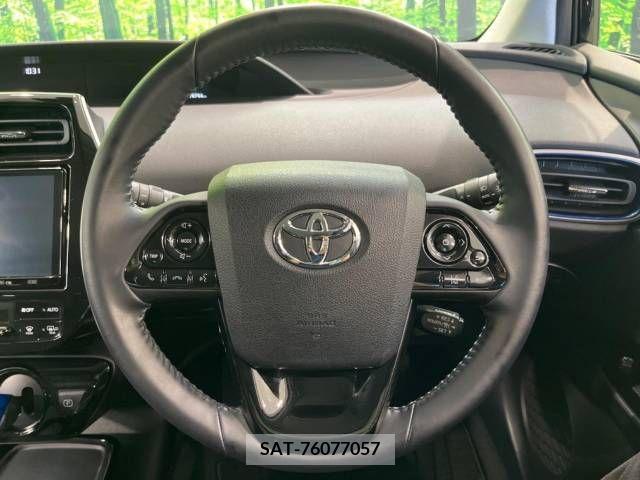 Toyota PRIUS 2020-10 380018-11