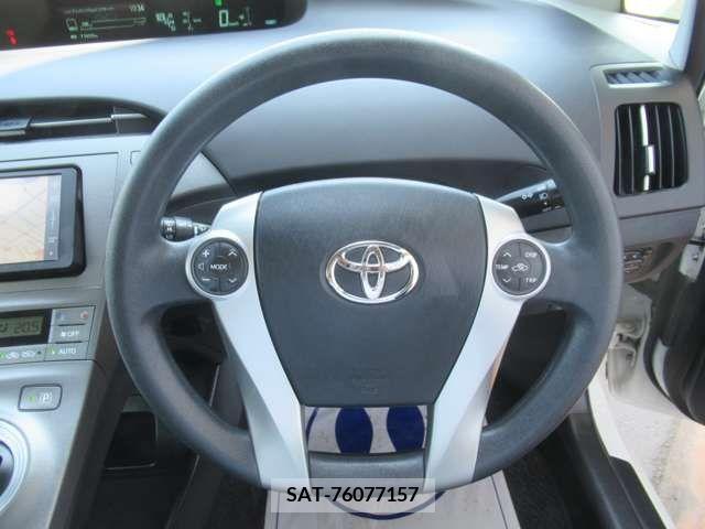 Toyota PRIUS 2012-04 328231-3