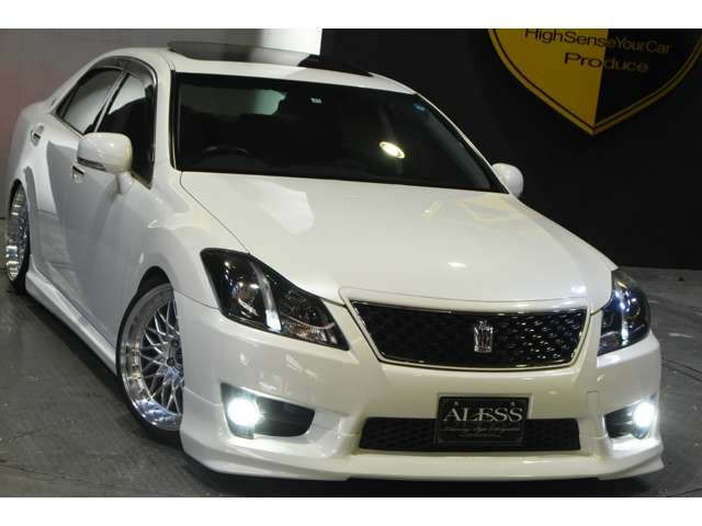 Toyota CROWN SEDAN 2011-11 8395-1