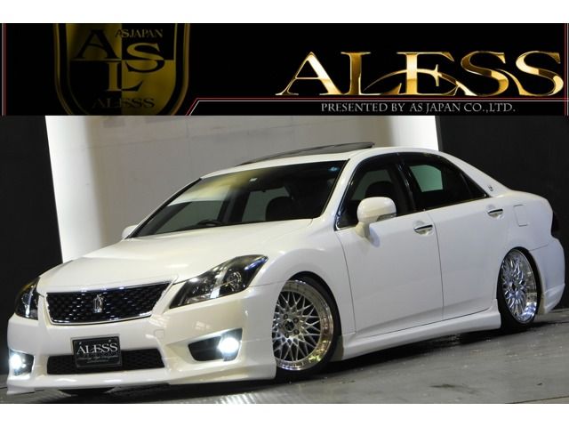 Toyota CROWN SEDAN 2011-11 8395-0
