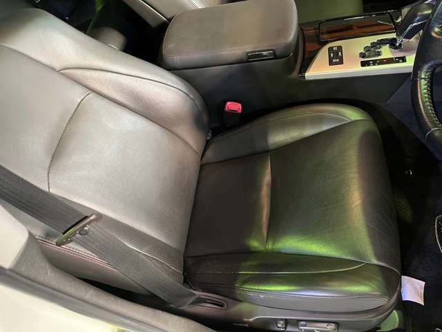 Toyota CROWN SEDAN 2011-11 8395-16
