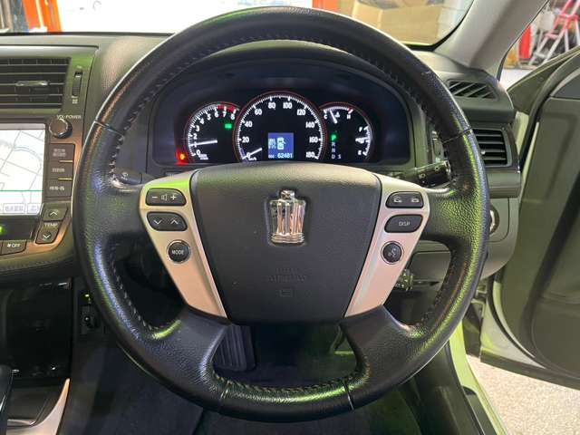 Toyota CROWN SEDAN 2011-11 8395-15
