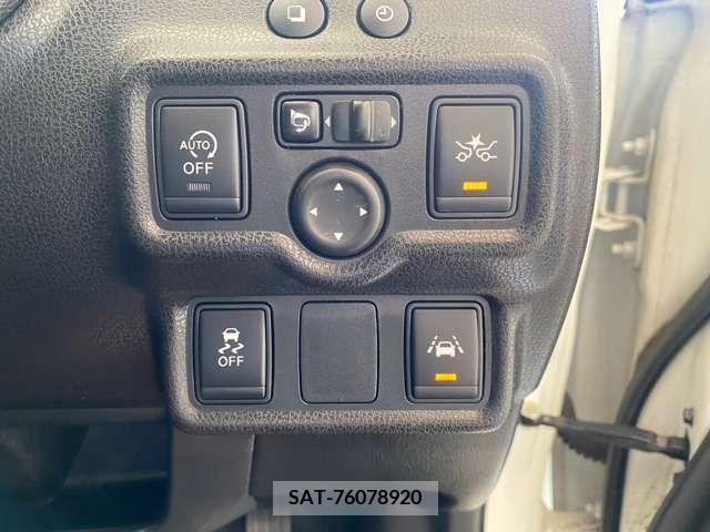 Nissan NOTE 2015-11 338123-17
