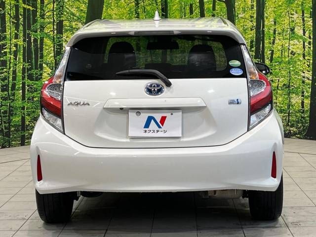 Toyota AQUA 2017-10 184593-14