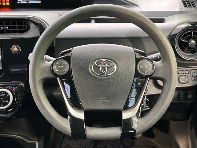 Toyota AQUA 2017-10 184593-10