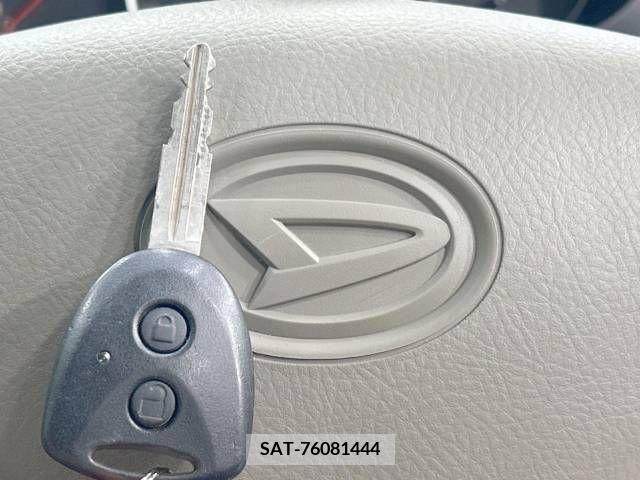 Daihatsu MIRA 2010-05 324192-4