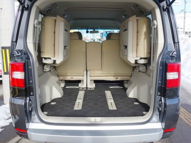 Mitsubishi DELICA D5 2008-02 403-17