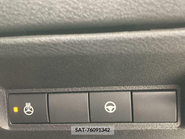Nissan AURA 2023-02 261474-18