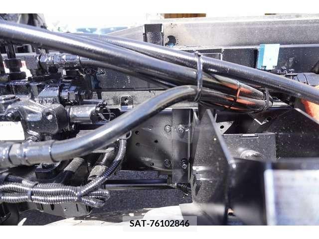 Hino DUTRO 2016-11 320414-12