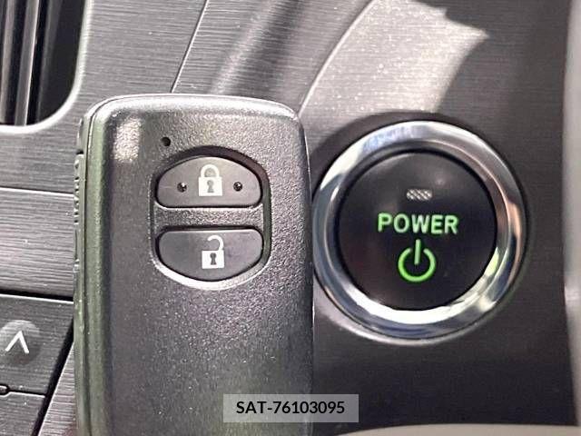 Toyota PRIUS 2011-09 321997-4