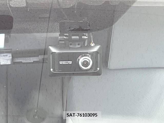 Toyota PRIUS 2011-09 321997-7