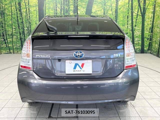 Toyota PRIUS 2011-09 321997-15