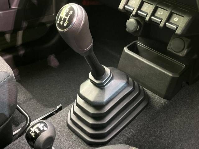 Suzuki JIMNY 2020-05 10511-6