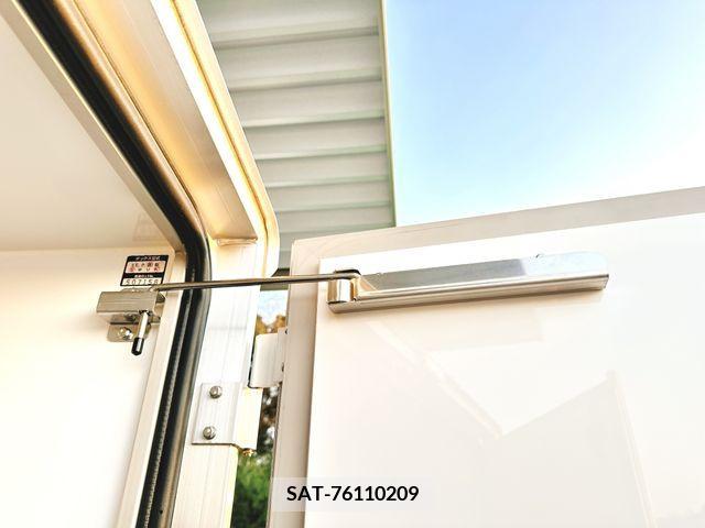 Mitsubishi MINICAB TRUCK 2015-09 215130-18