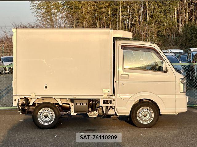 Mitsubishi MINICAB TRUCK 2015-09 215130-9
