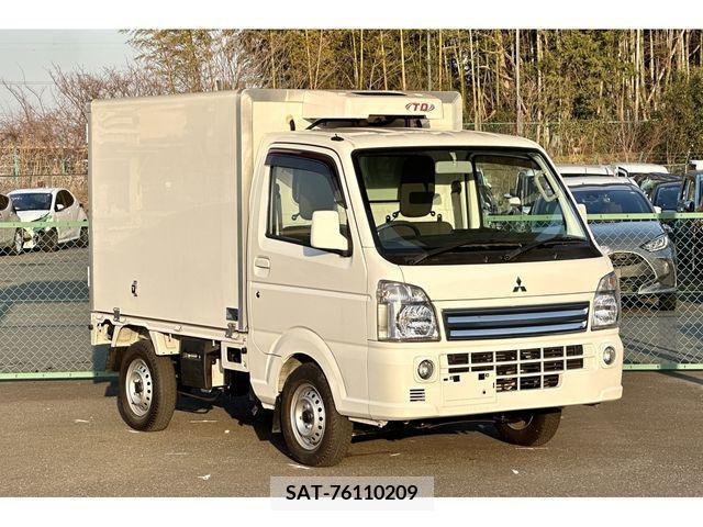 Mitsubishi MINICAB TRUCK 2015-09 215130-0