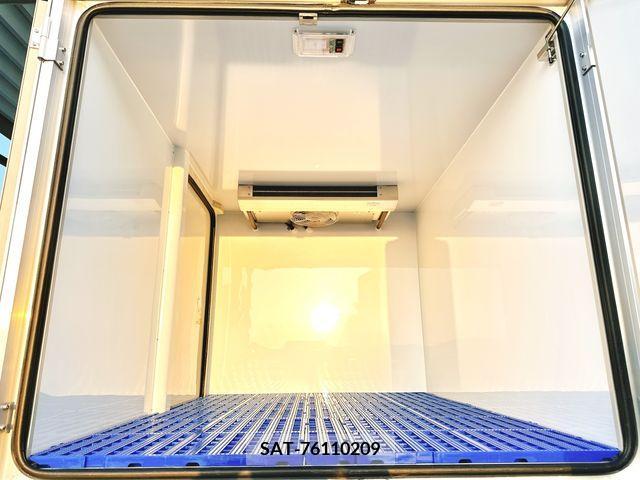 Mitsubishi MINICAB TRUCK 2015-09 215130-13