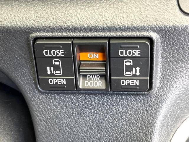 Toyota SIENTA 2019-04 13658-5