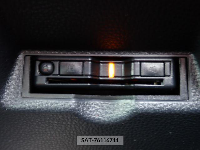 Toyota YARIS 2021-02 371397-6