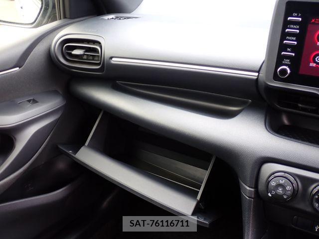 Toyota YARIS 2021-02 371397-13