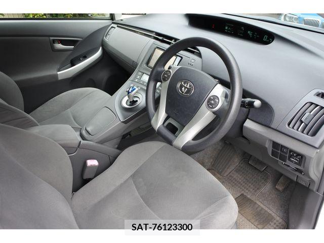 Toyota PRIUS 2011-08 282230-6