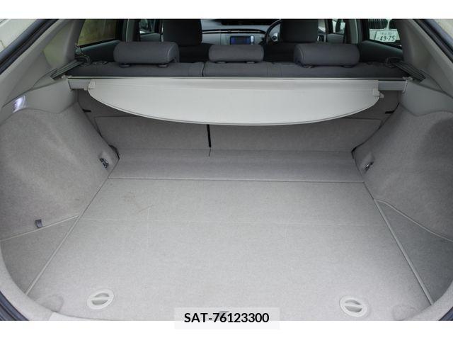 Toyota PRIUS 2011-08 282230-9