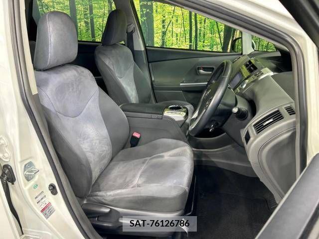 Toyota PRIUS ALPHA 2014-02 322187-8