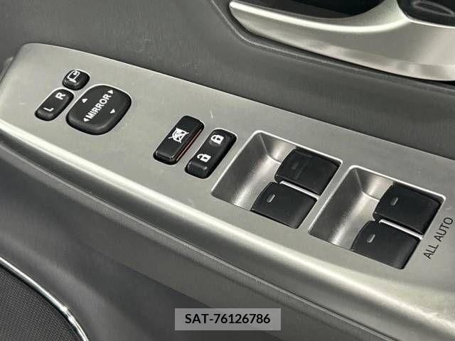 Toyota PRIUS ALPHA 2014-02 322187-6