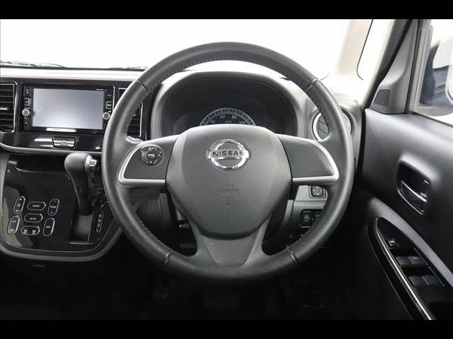 Nissan DAYZ ROOX 2017-06 194453-3