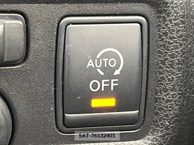 Nissan NOTE 2013-03 302299-7